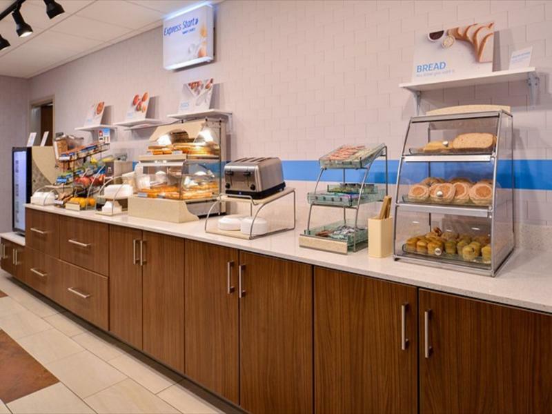 Holiday Inn Express & Suites - Parkersburg East By Ihg Zewnętrze zdjęcie